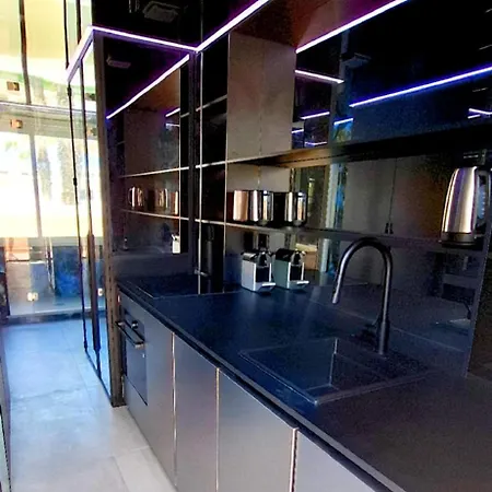 Le Cobalt - Jardin D'eden - Couple Only - Piscine - Jacuzzi - Naturiste *
