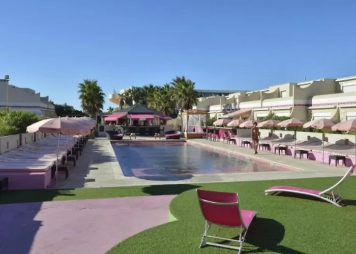 Village Naturiste Cap D'agde, 208 Résidence De Luxe Les Jardins D'eden Réservée Aux Couples *